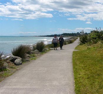 Street 4* New Plymouth